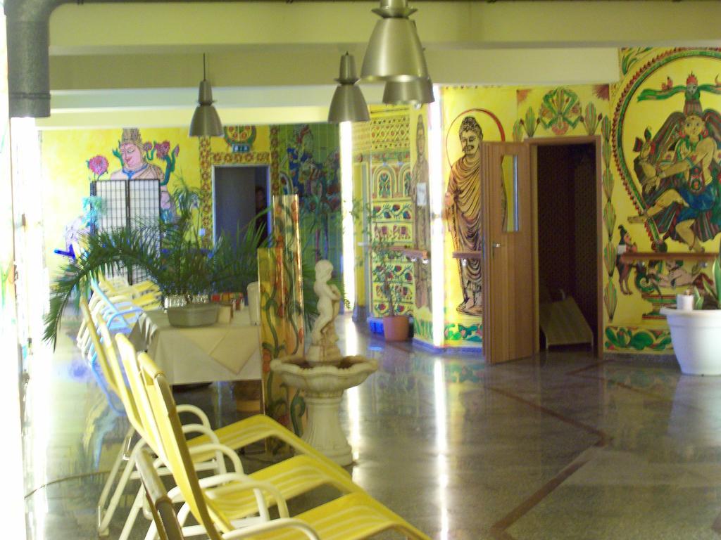 Hotel Reuterhof Reuterstadt Stavenhagen Екстериор снимка