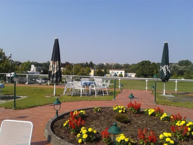 Hotel Reuterhof Reuterstadt Stavenhagen Екстериор снимка